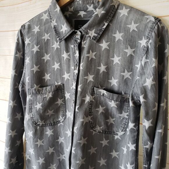 Rails Chambray Star Print Button Front Shirt Blouse Women's Small Grey White - Picture 4 of 8